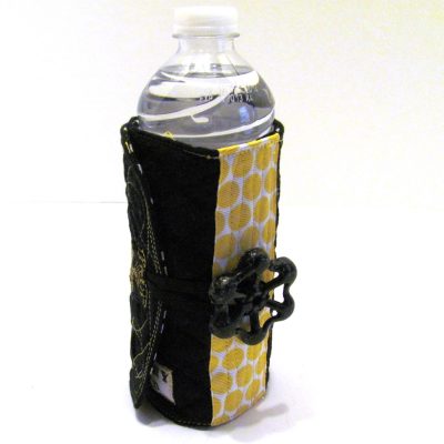 Water bottle cozy with an elastic strap and valve handle